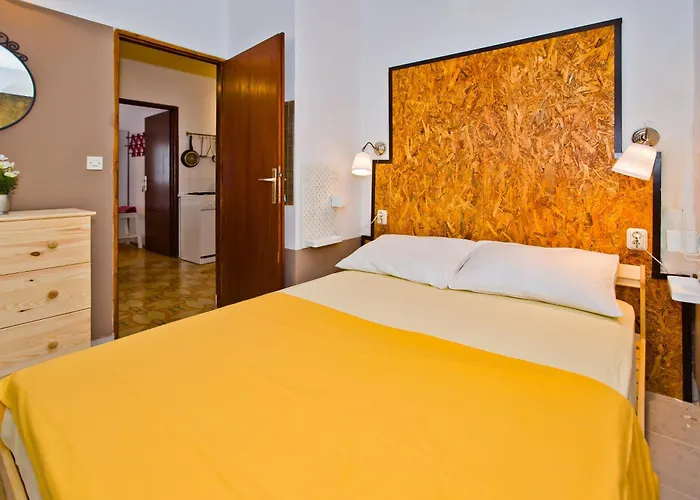 Apartments Cvjetan